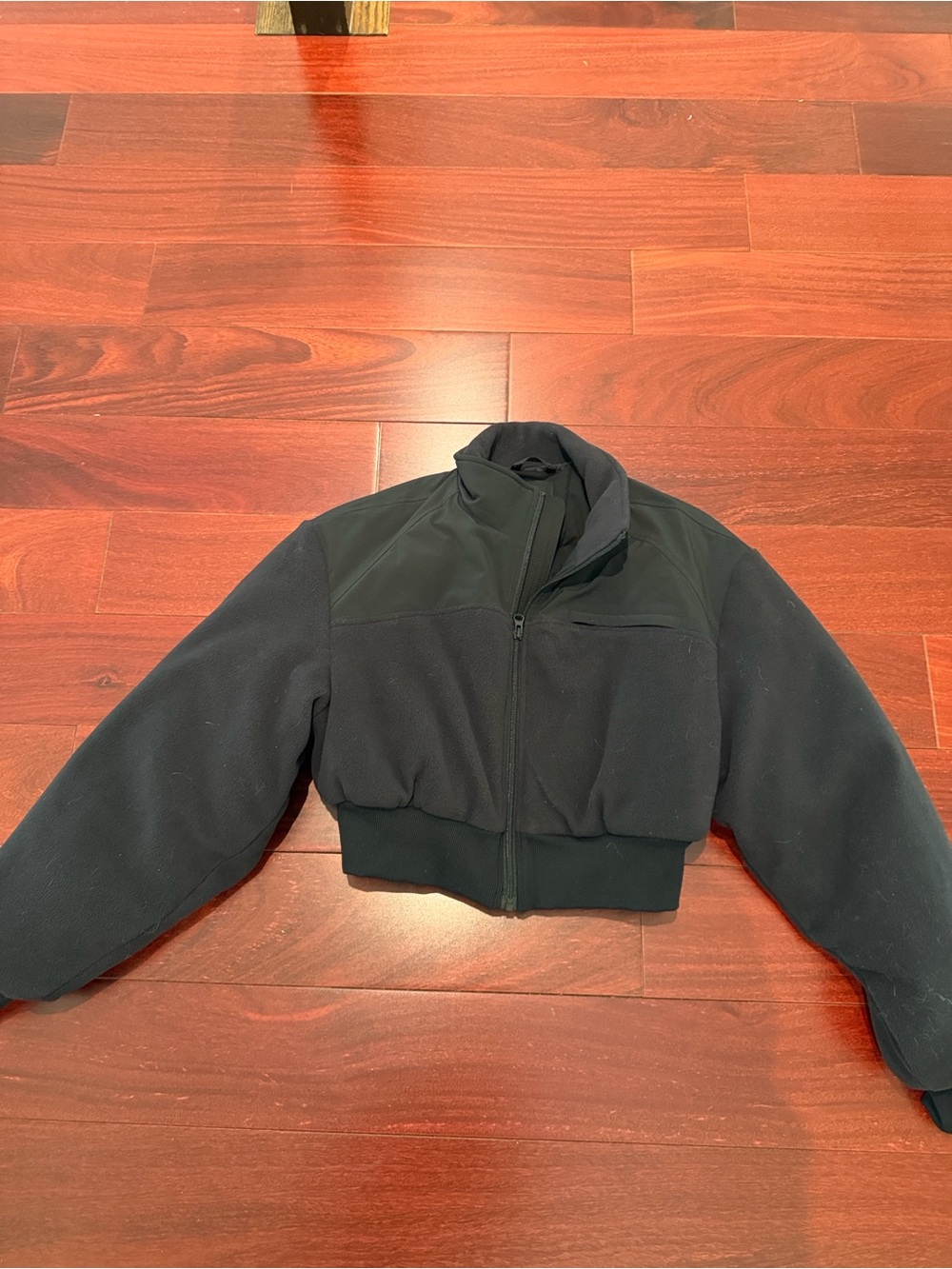 ALO Cropped Black Women's Fleece Jacket (M)
